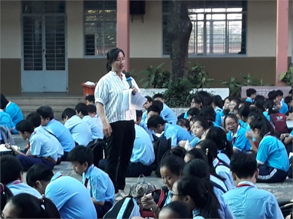 Truyen thong Phong chong HIV-AIDS-1.jpg